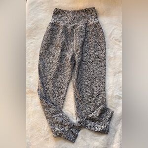 Old Navy Powersoft 7/8 Joggers